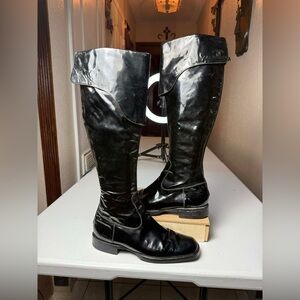 Chanel Vintage 2001 Boots Black Boots, Shoes Sz 37 / US 7 runway